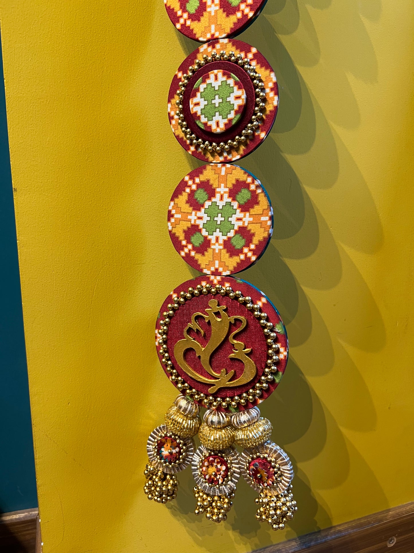Dangler Ganesh Hanging: Bottle Green & Maroon Navratna Patola