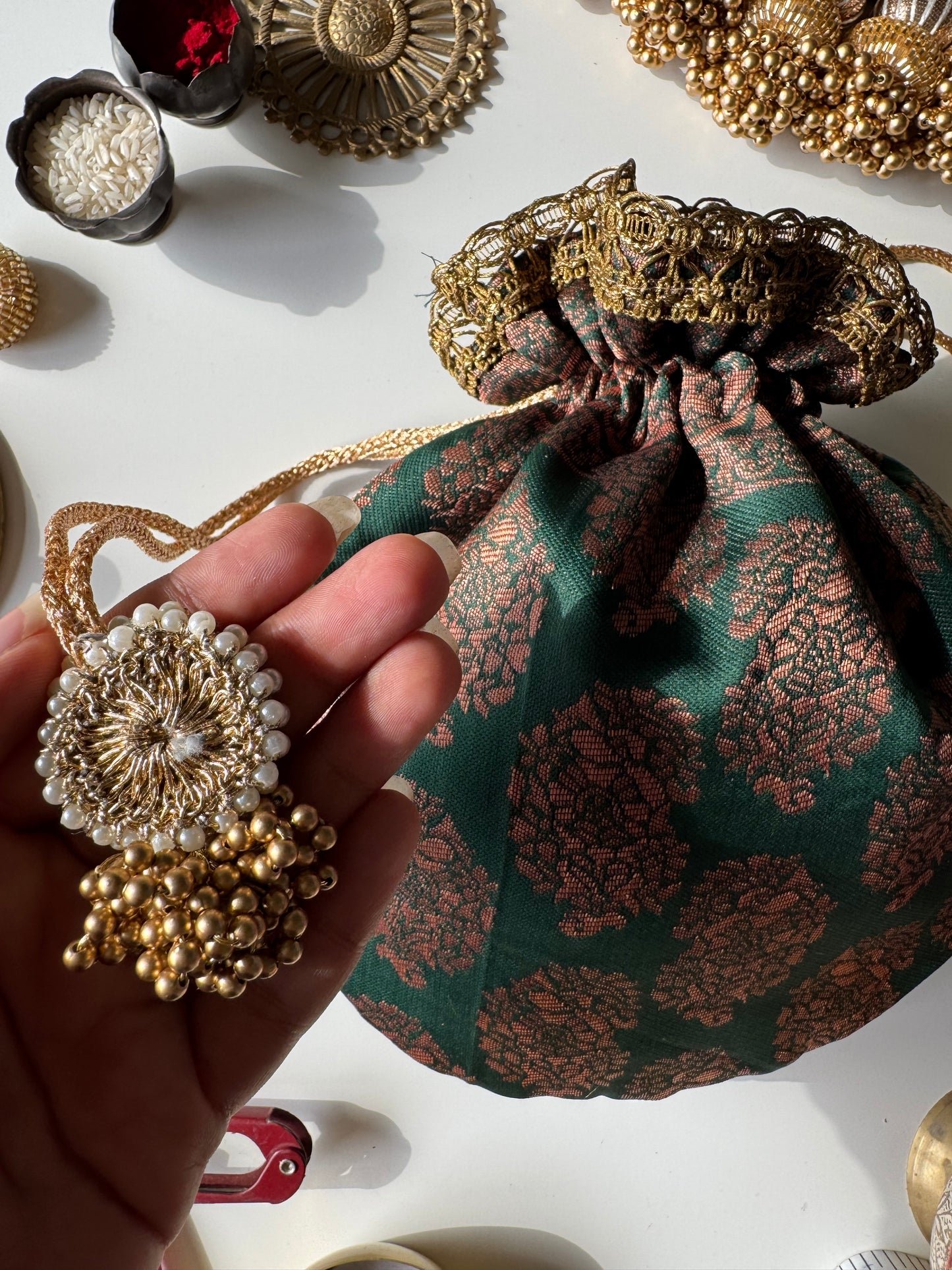 Aambi Raag Potli Bag
