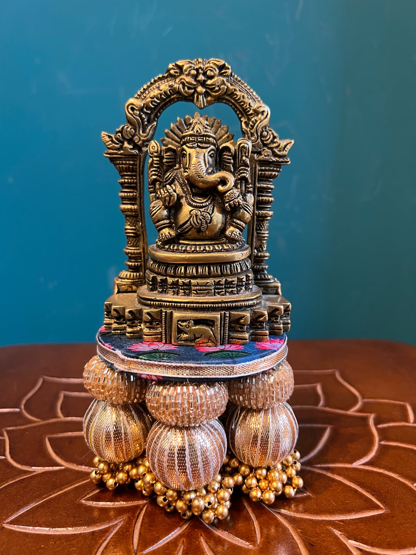 Miniest of the MINI Dangler Platter: 3 inches in Idiosyncratic Divine Pichwai