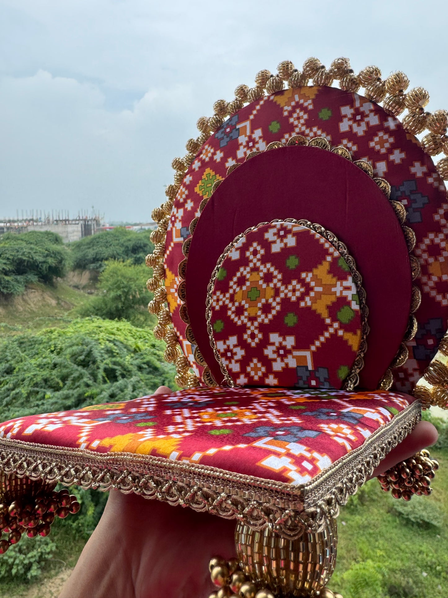 Maroon Patola Sinhasan