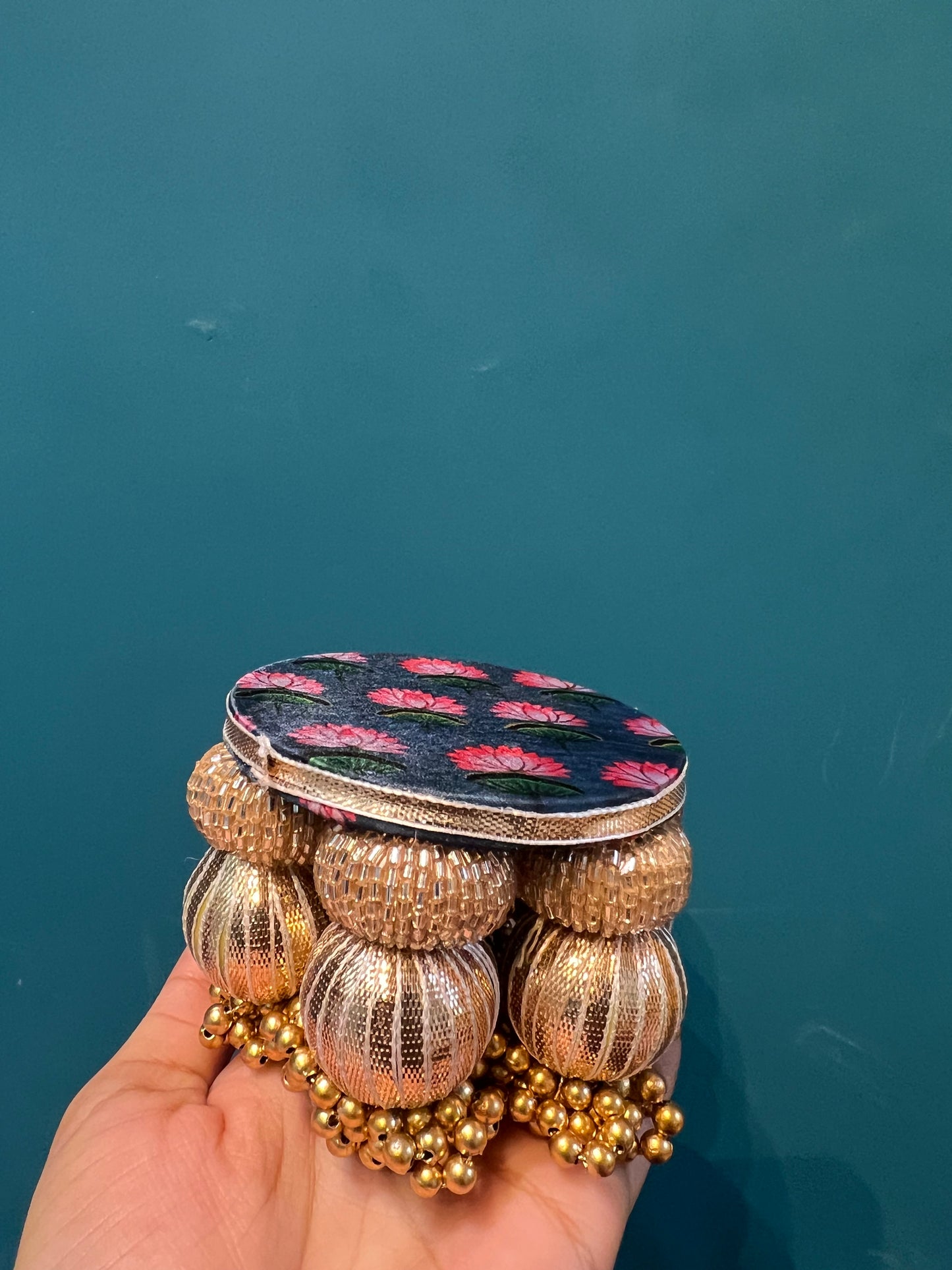 Miniest of the MINI Dangler Platter: 3 inches in Idiosyncratic Divine Pichwai
