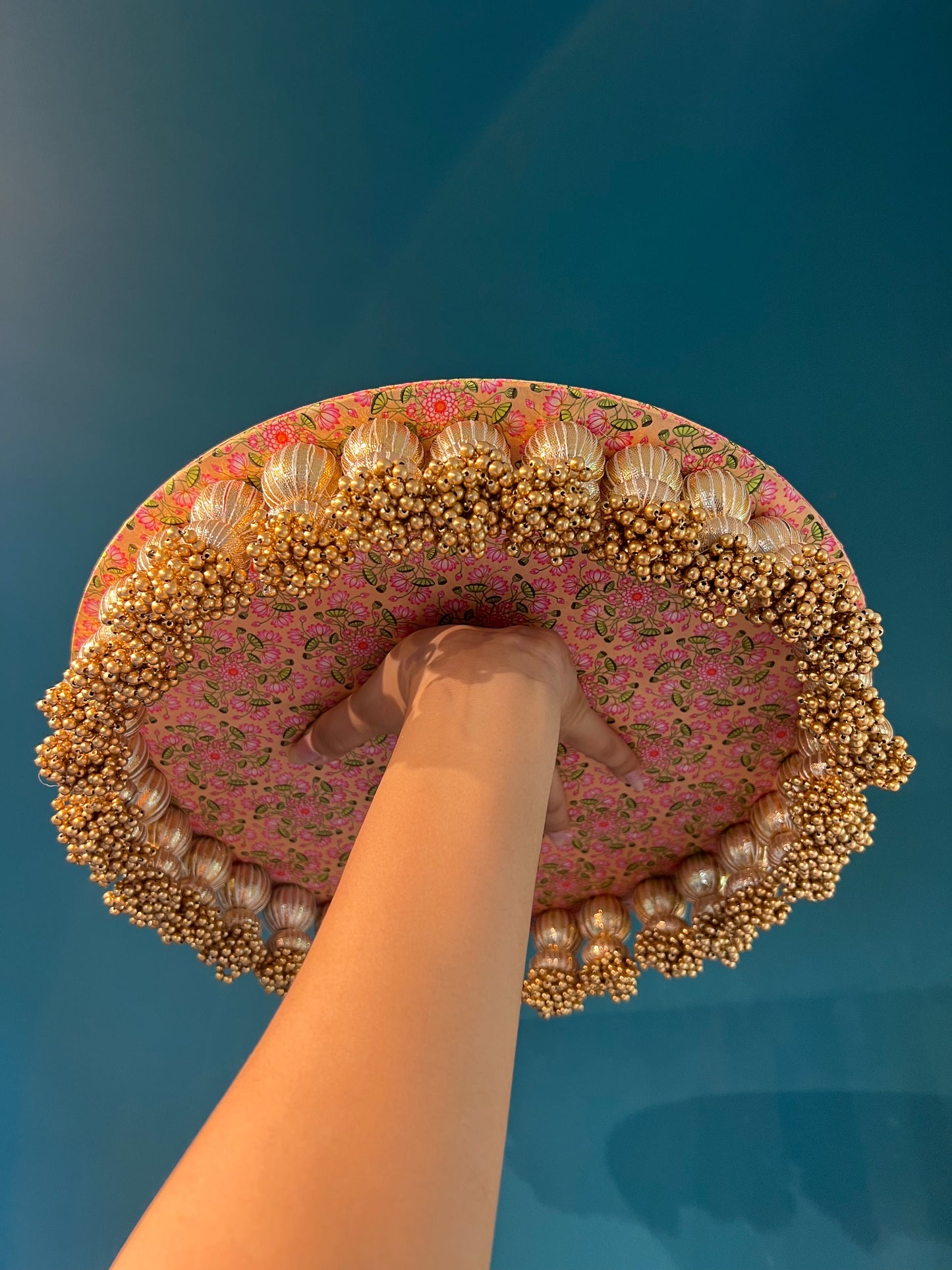 Mota Gota Dangler Platter: OG Inflorescence Divine Pichwai (Large)