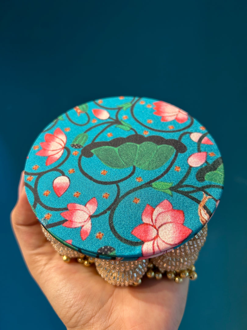 Mini Dangler Platter: OG Inflorescence Divine Pichwai (4 inches)