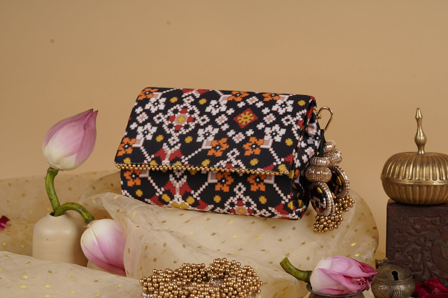 Antara Clutch