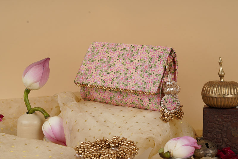 Komal Pichwai Clutch