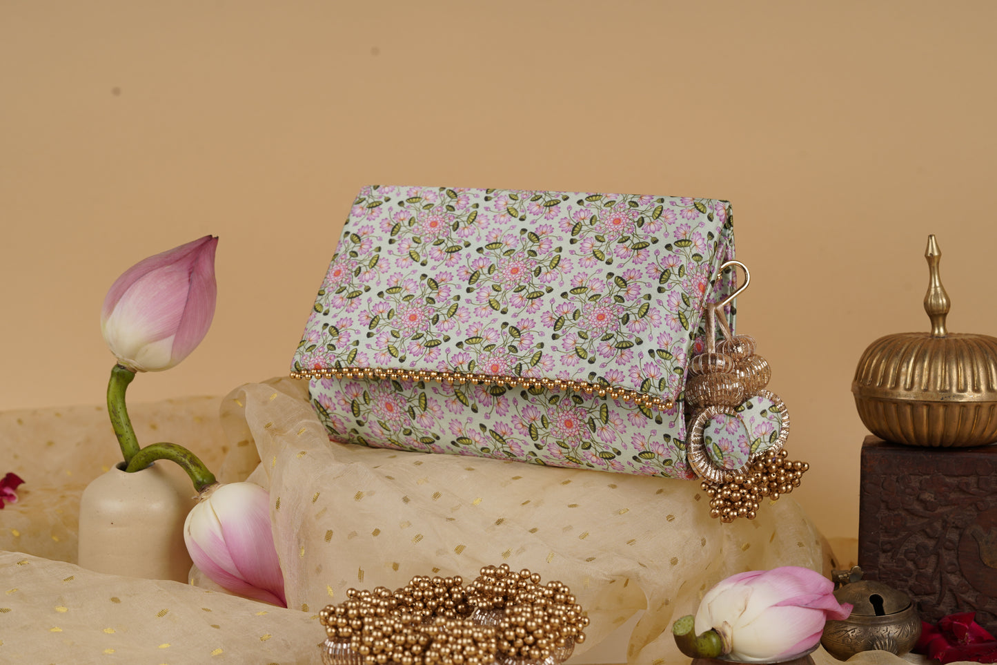 Hari Pichwai Clutch