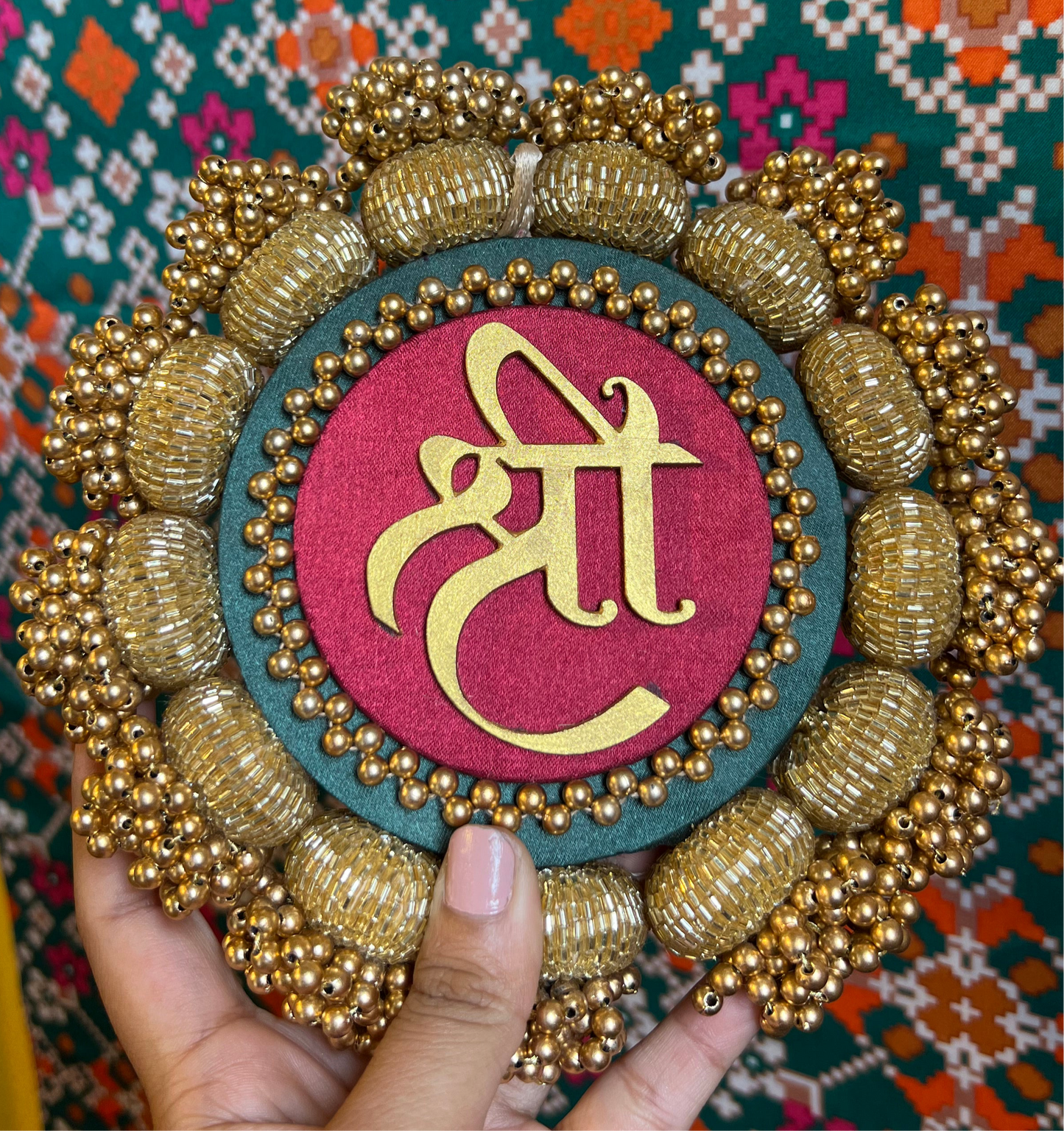 SHRI Solid Maroon Pallet