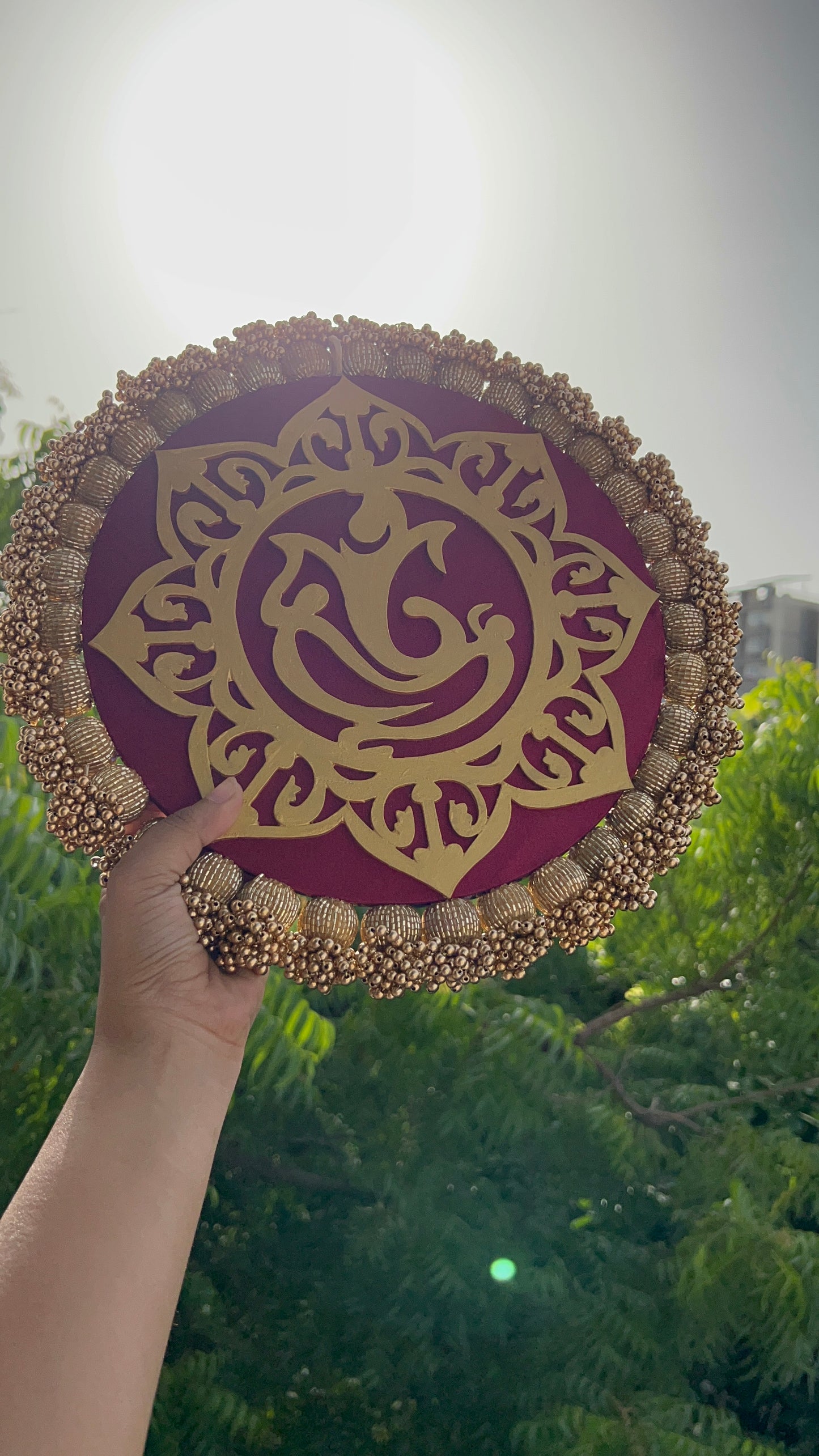 Blossom Ganesh Pallet: Solid Maroon + Kamal Bandhej