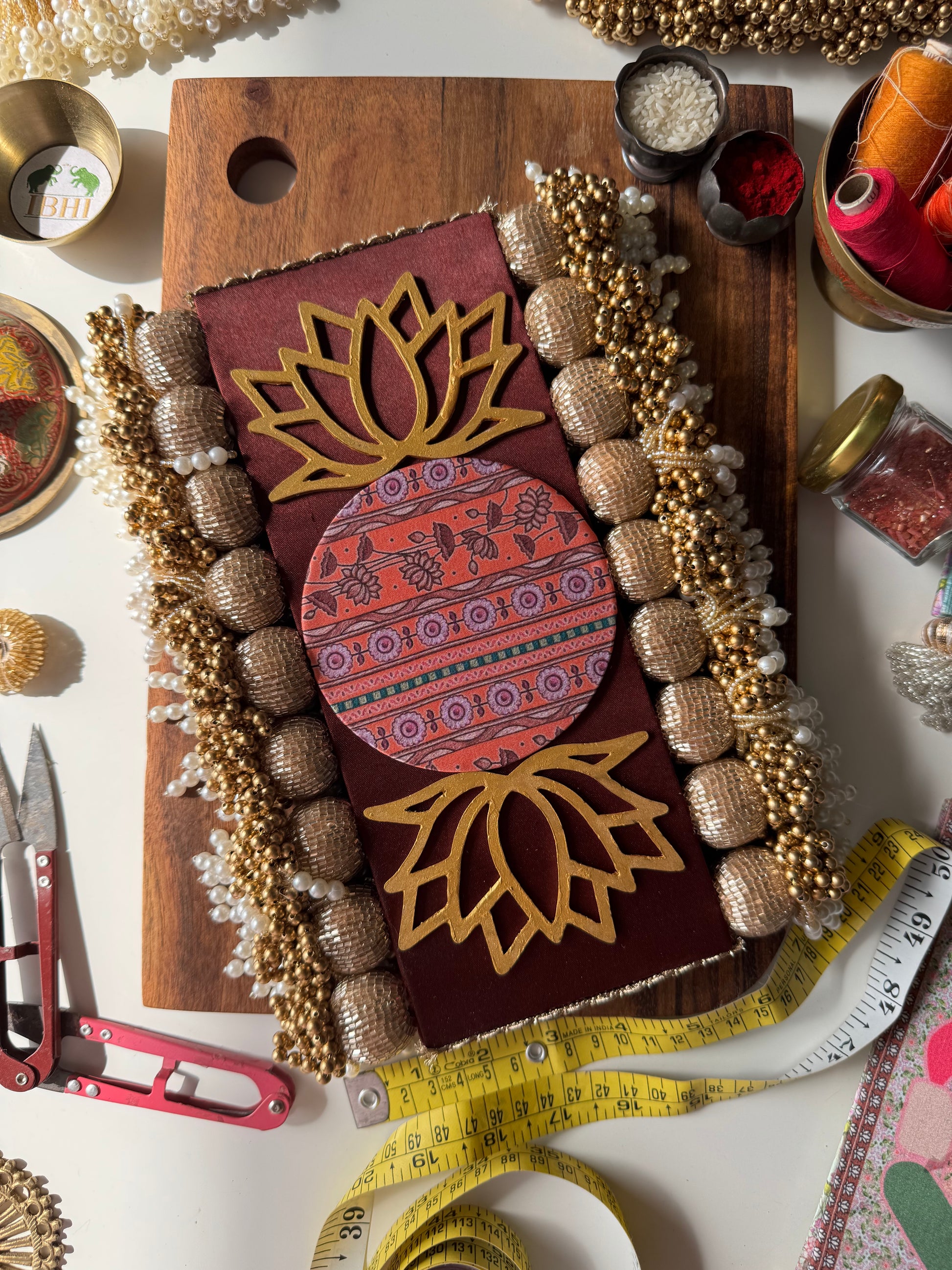 Handcrafted MandirVedi sinhasan-style pallet for idols by IBHI
