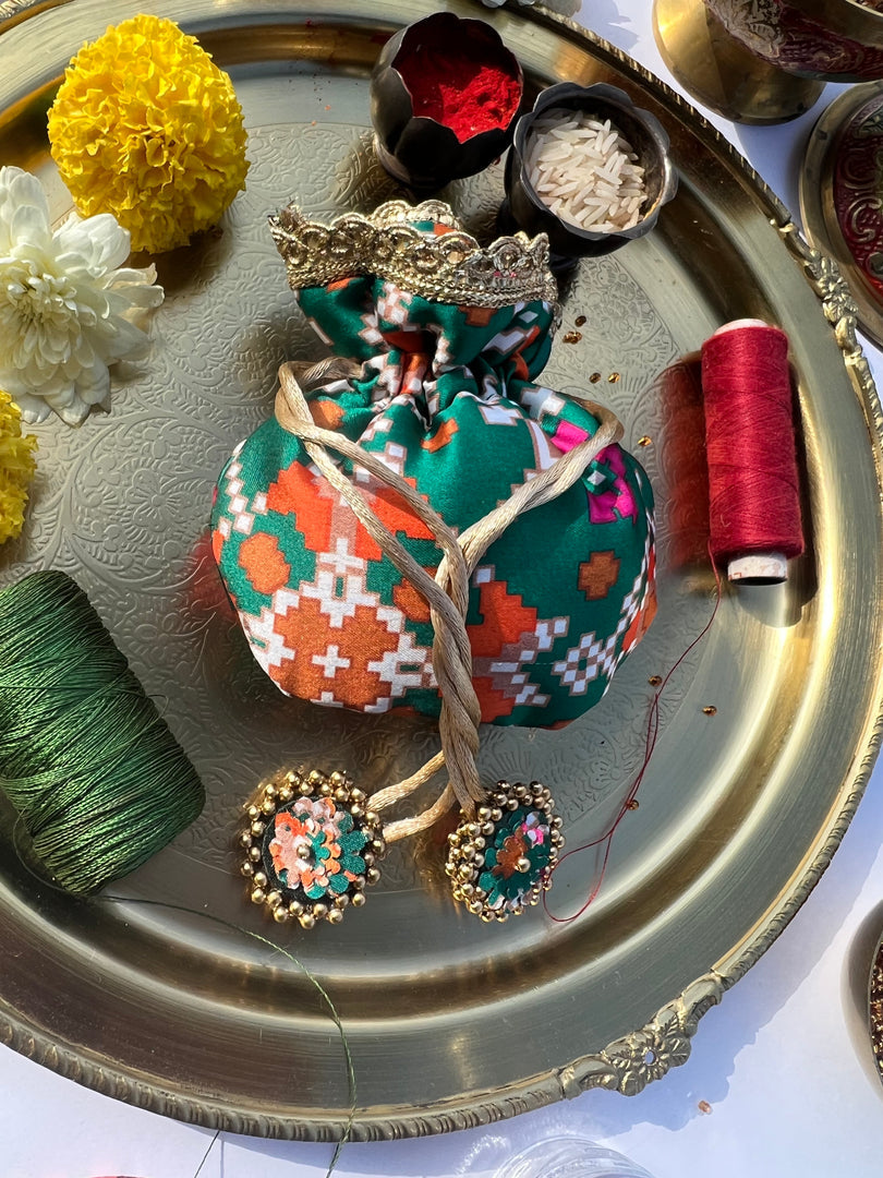 Idiosyncratic Divine Pichwai Little Potli- शगुन wali