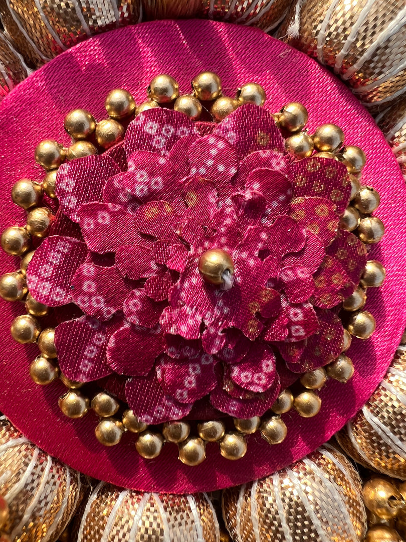 Tea Light Pallet- Solid Pink + Pink Navratna Patola