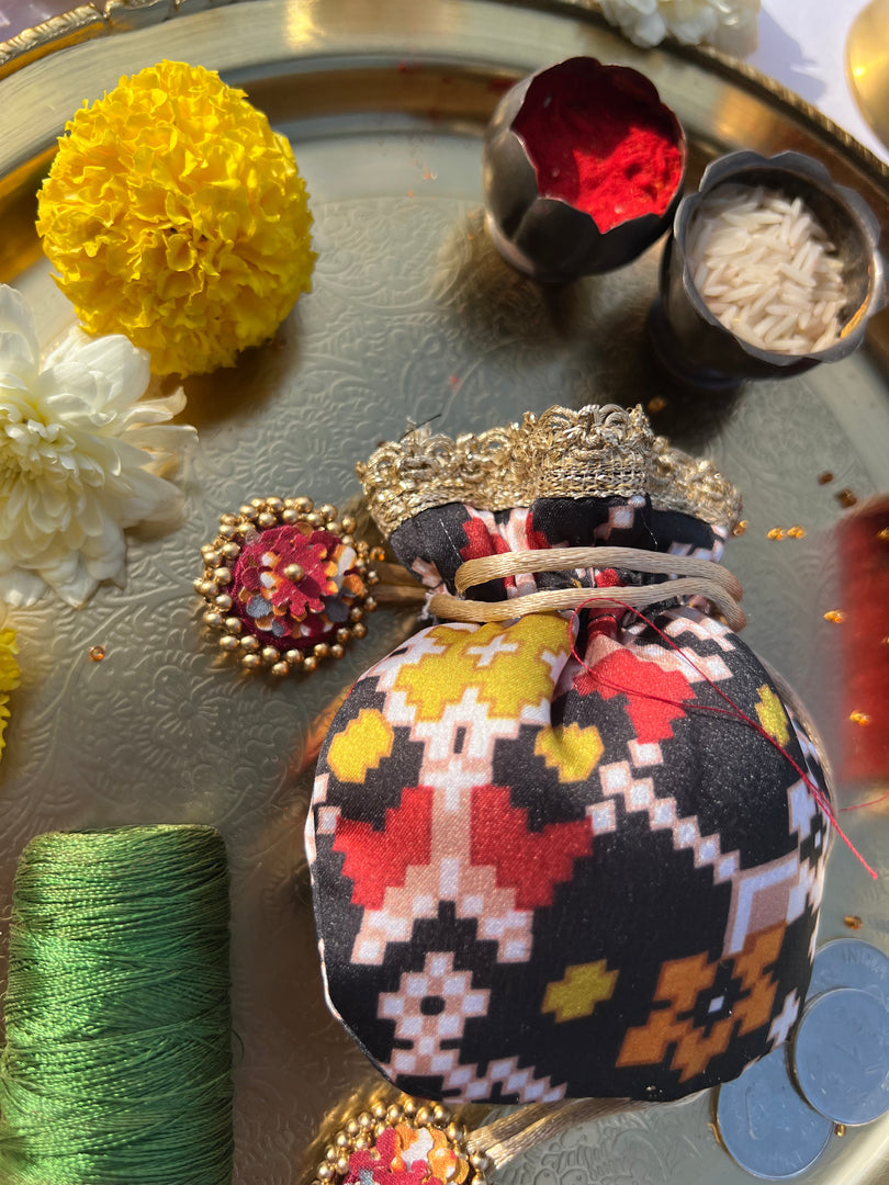 Idiosyncratic Divine Pichwai Little Potli- शगुन wali