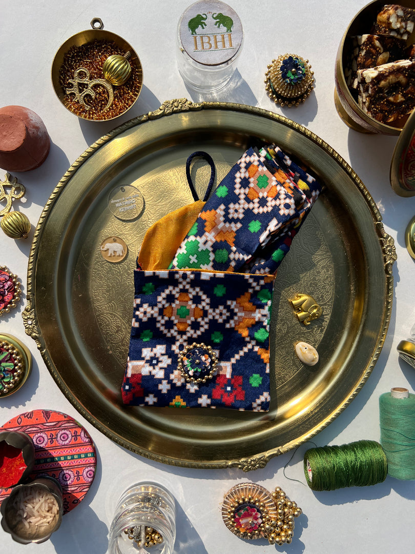 POCKET SQUARE + MINI POUCH: Pink + Orange Navratna Patola