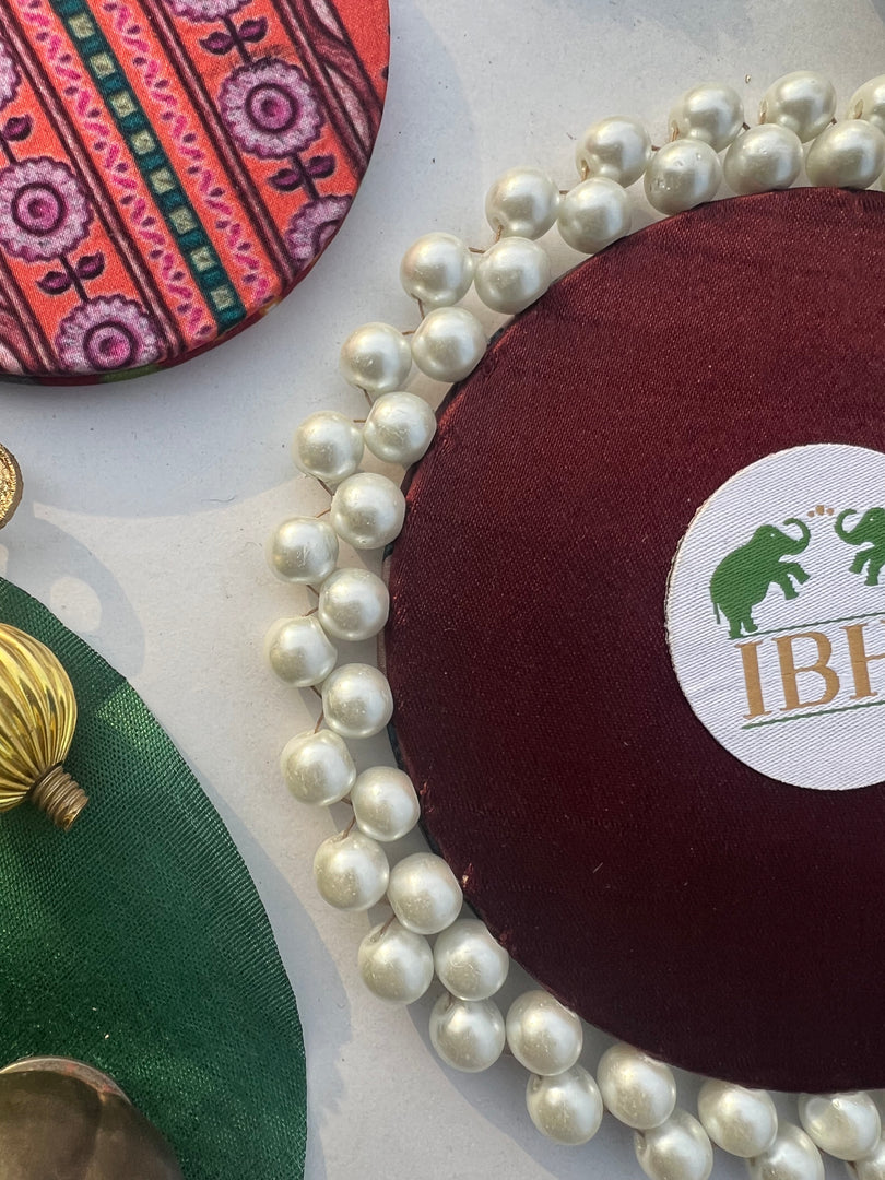 Pearl Beaded Pallet: Idiosyncratic Divine Pichwai