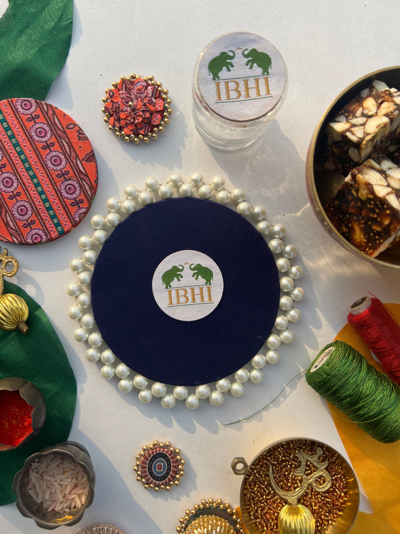 Pearl Beaded Pallet: Idiosyncratic Divine Pichwai