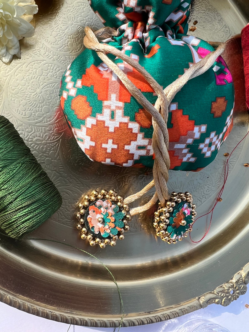 Idiosyncratic Divine Pichwai Little Potli- शगुन wali