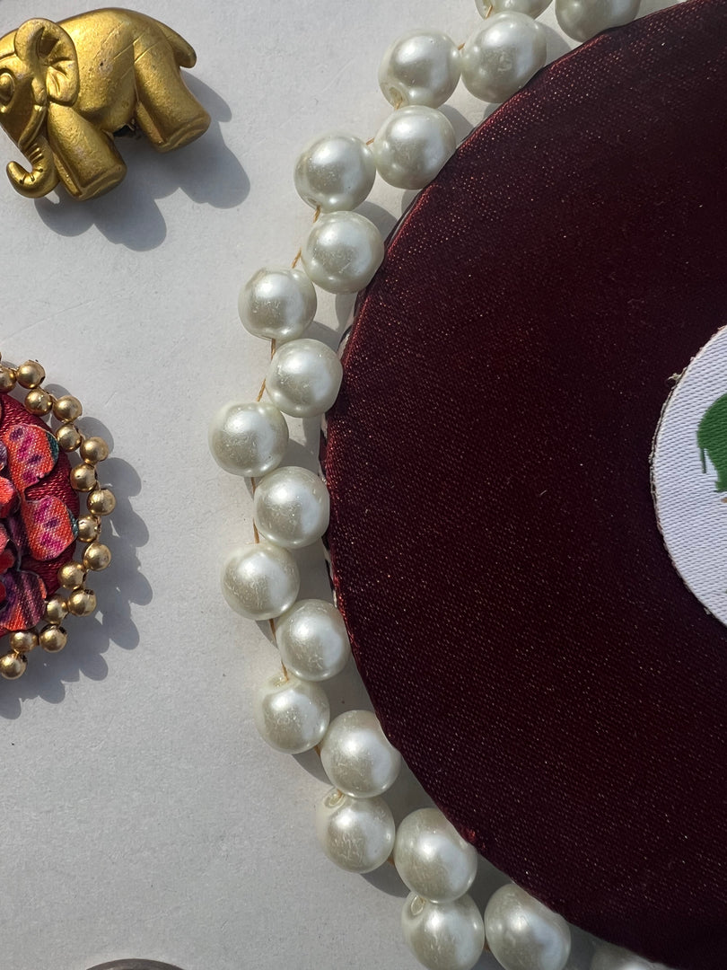 Pearl Beaded Pallet: Idiosyncratic Divine Pichwai
