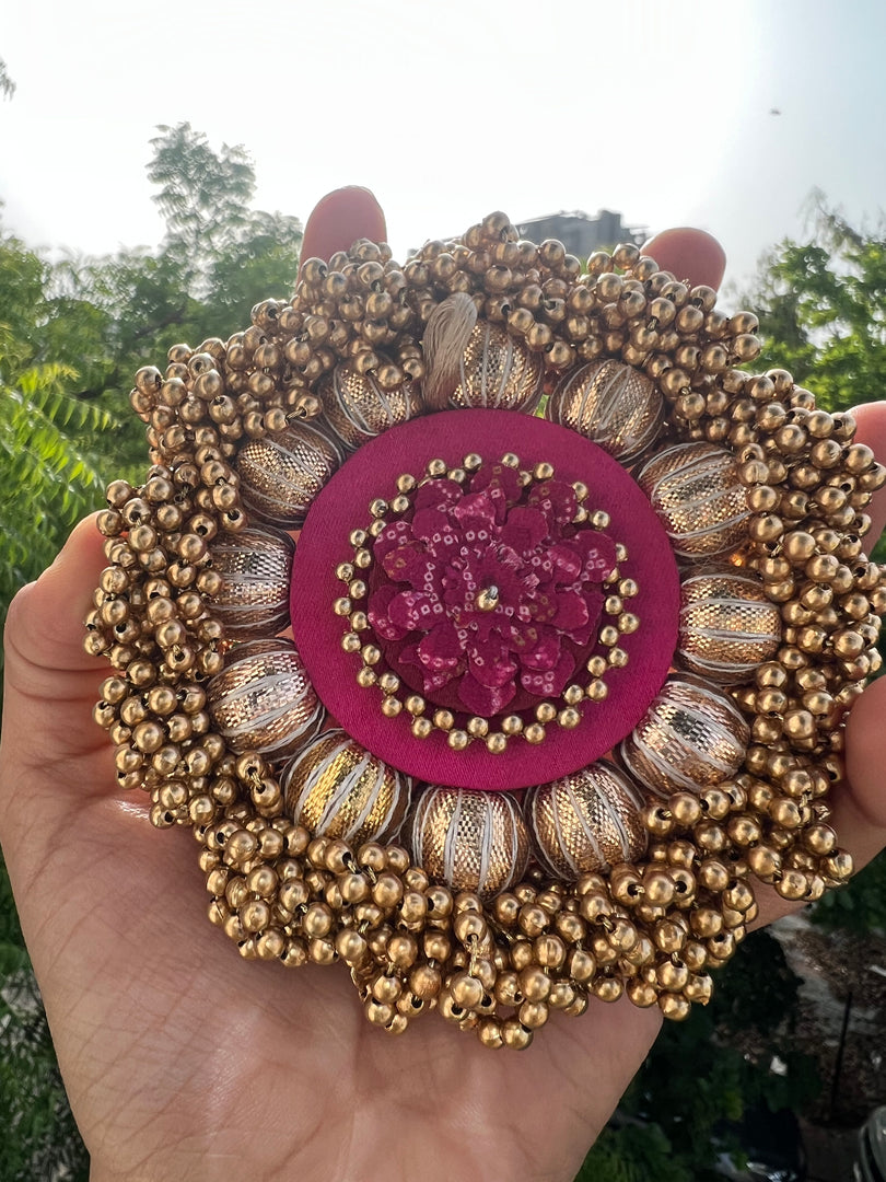 Tea Light Pallet- Solid Pink + Pink Navratna Patola