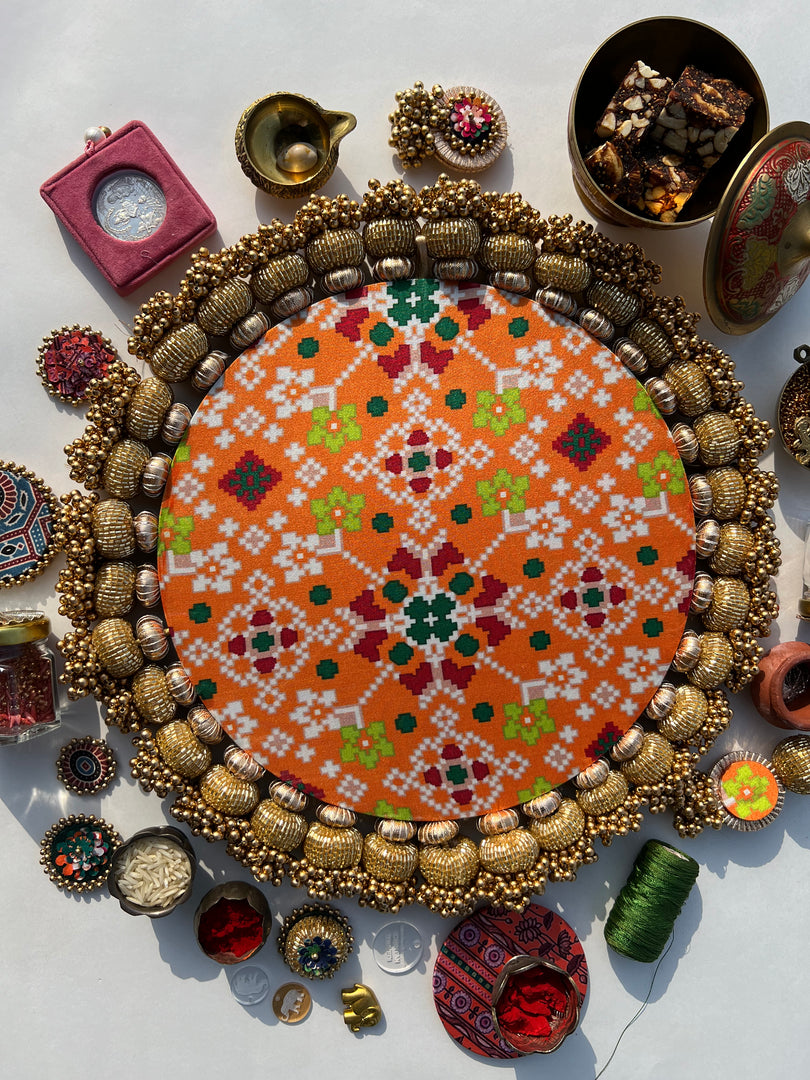 Ek Onkar Motif Micro Pallet + Hanging: Lemon Yellow + Vermillion Congruous Divine Pichwai
