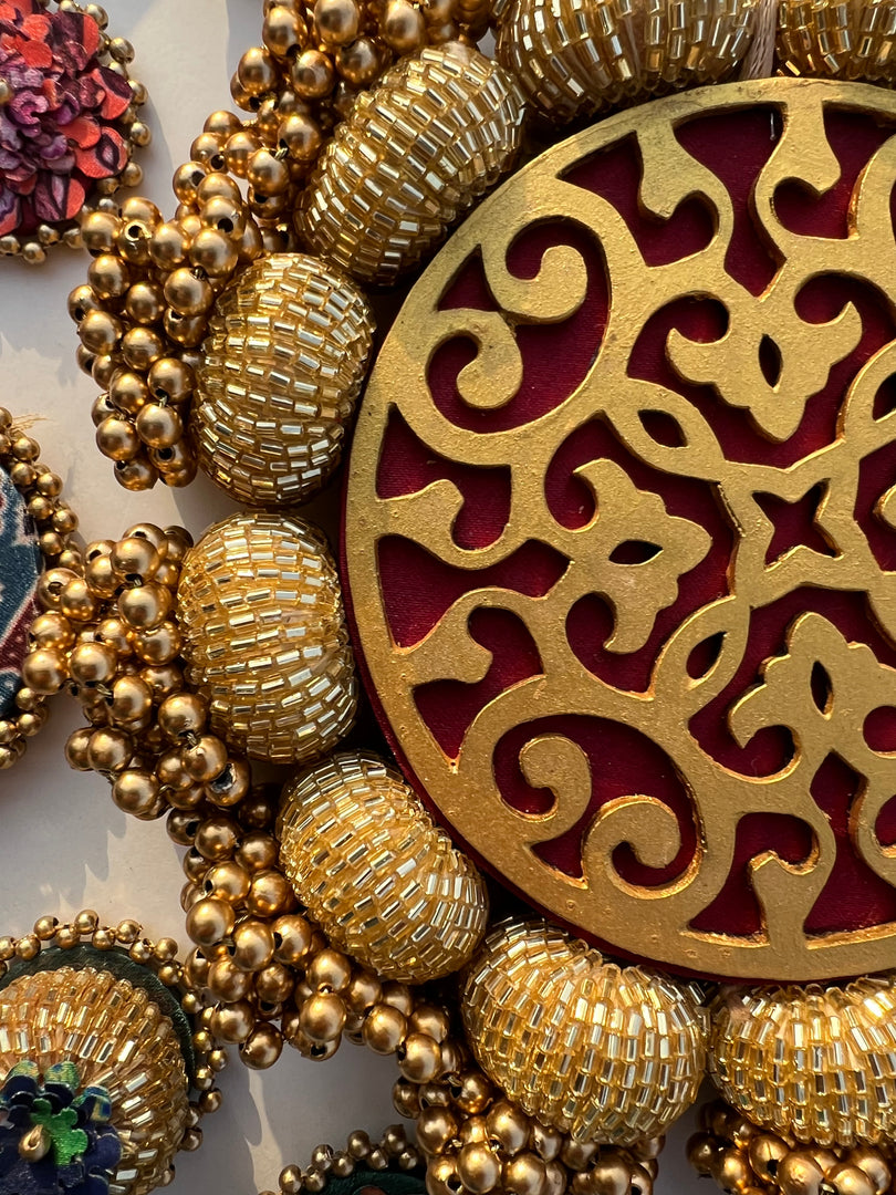 Manjari CHAAND SE SUNDAR Pallet: Solid Maroon + Pink Colloquial Divine Pichwai