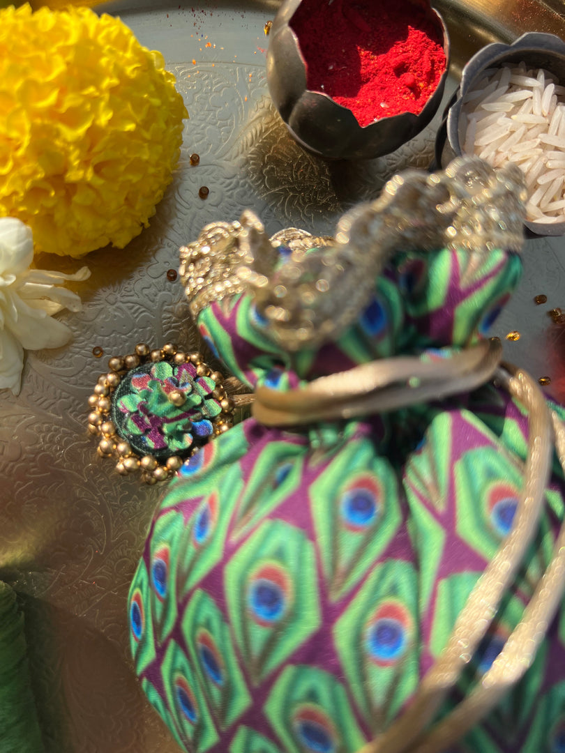 Idiosyncratic Divine Pichwai Little Potli- शगुन wali