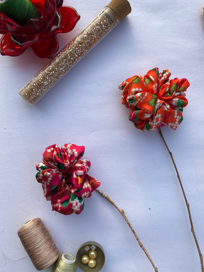 Christmas Blooms Scrunchie: Set of 3