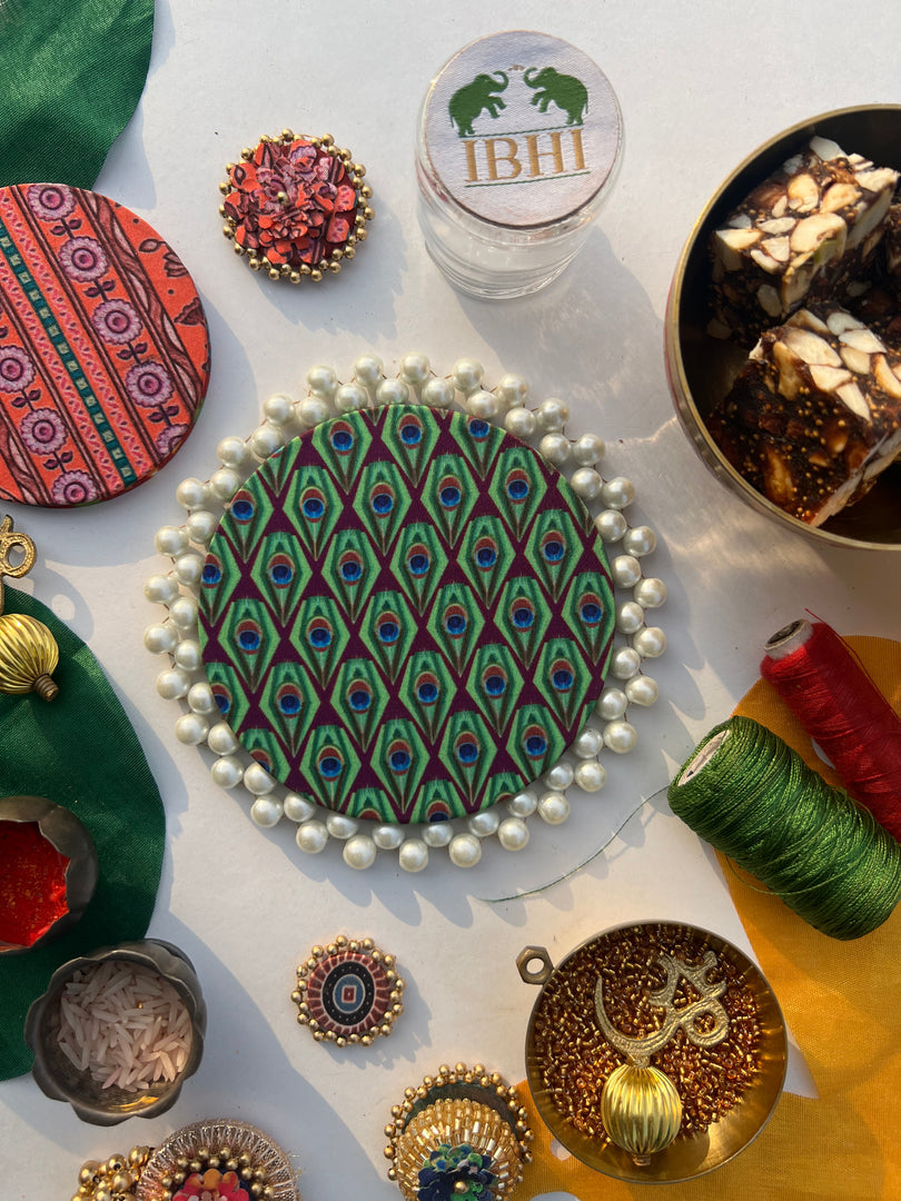 Pearl Beaded Pallet: Idiosyncratic Divine Pichwai
