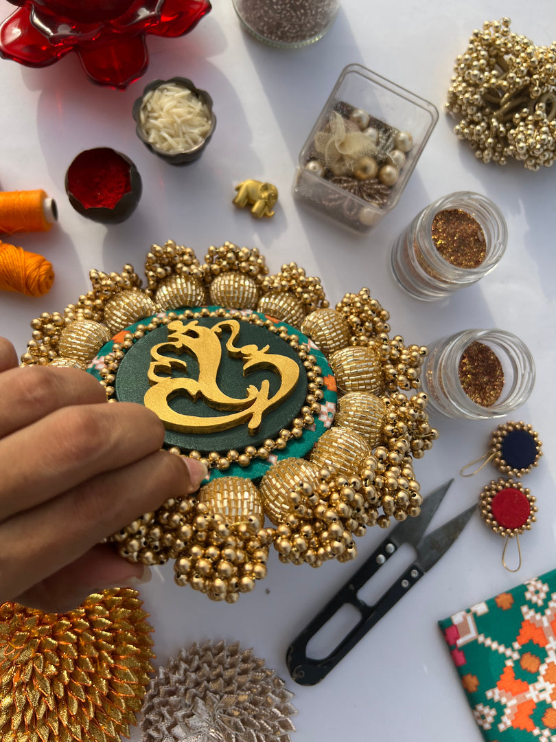 SPHERICAL GANESH PALLET: Bottle Green Navratna Patola + Vermillion Congruous Divine Pichwai