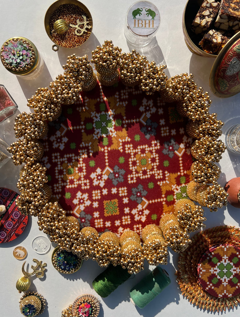 Golden Yellow Navratna Patola Dangler Platter (Medium)