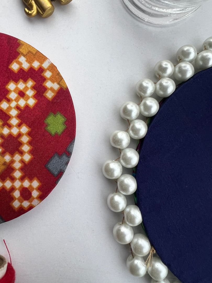 Pearl Beaded Pallet: Idiosyncratic Divine Pichwai