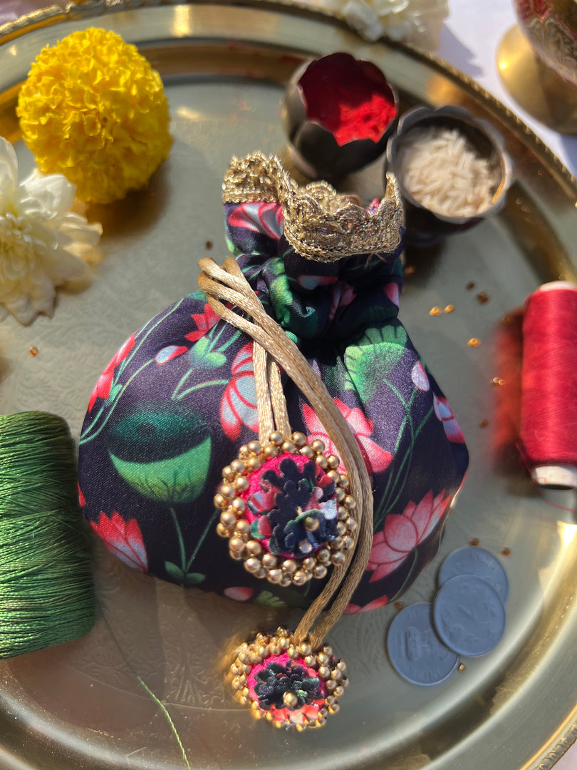 Idiosyncratic Divine Pichwai Little Potli- शगुन wali