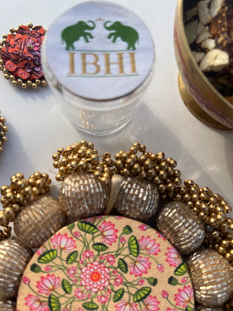 Spherical Mini Pallet: Flare Mor Bani Thangat Kare + Pastel Pistachio Inflorescence Divine Pichwai