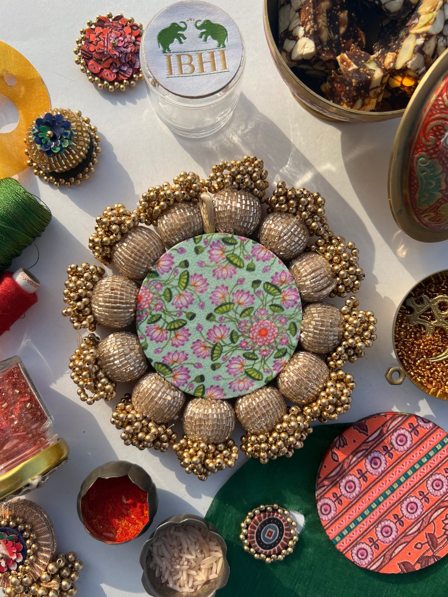 Spherical Mini Pallet: Flare Mor Bani Thangat Kare + Pastel Pistachio Inflorescence Divine Pichwai