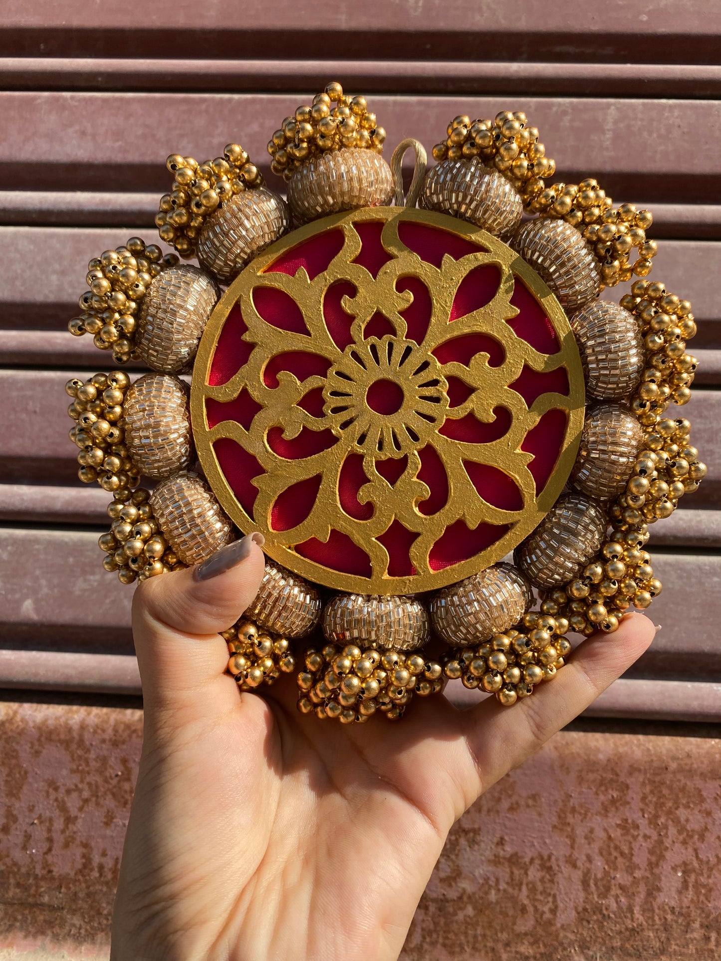 Manjari CHAAND SE SUNDAR Pallet: Solid Maroon + Pink Colloquial Divine Pichwai