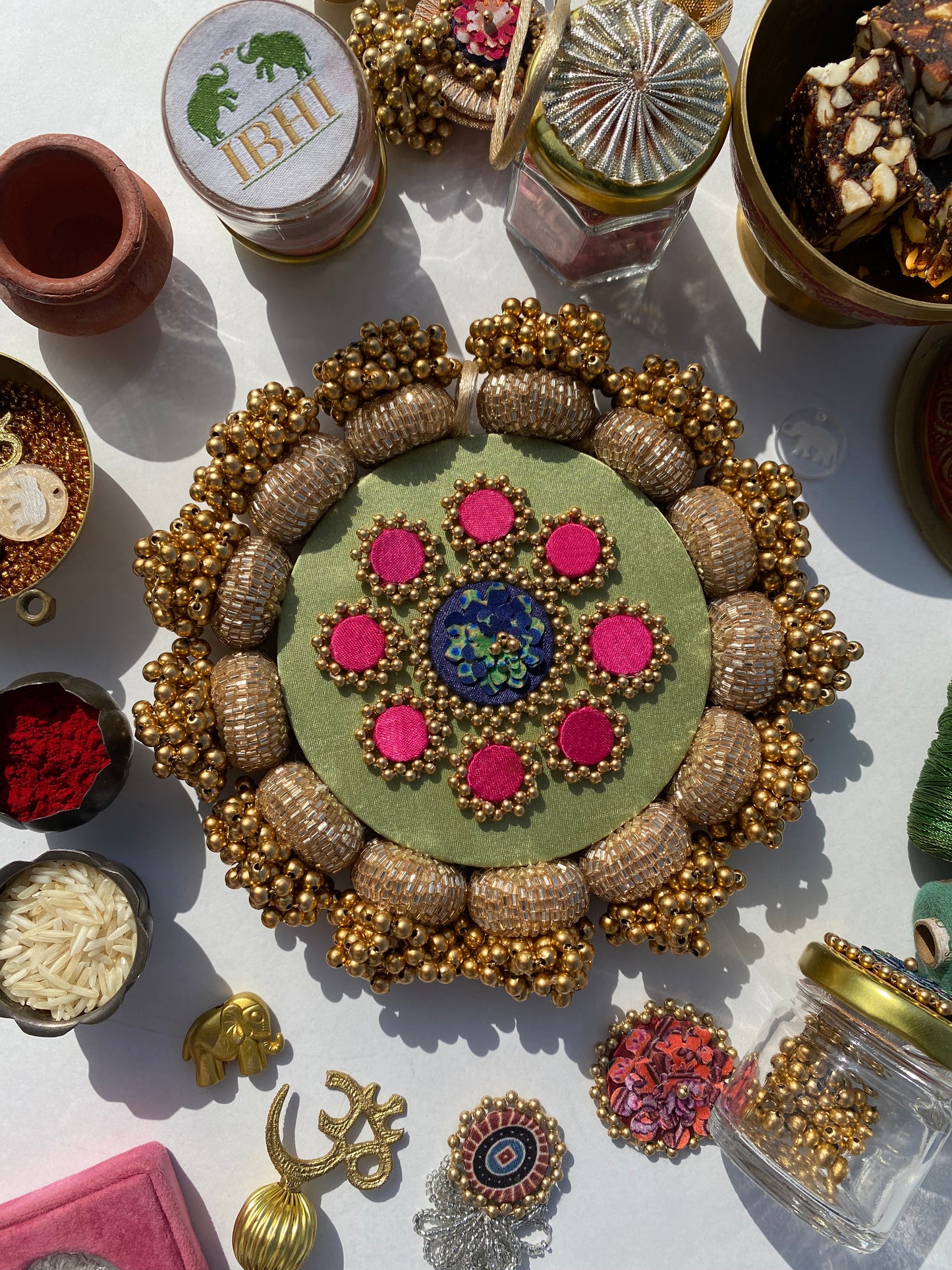 Mandala DIVA DIYA Pallet: Solid Pastel Pistachio + Pastel Pistachio Inflorescence Divine Pichwai
