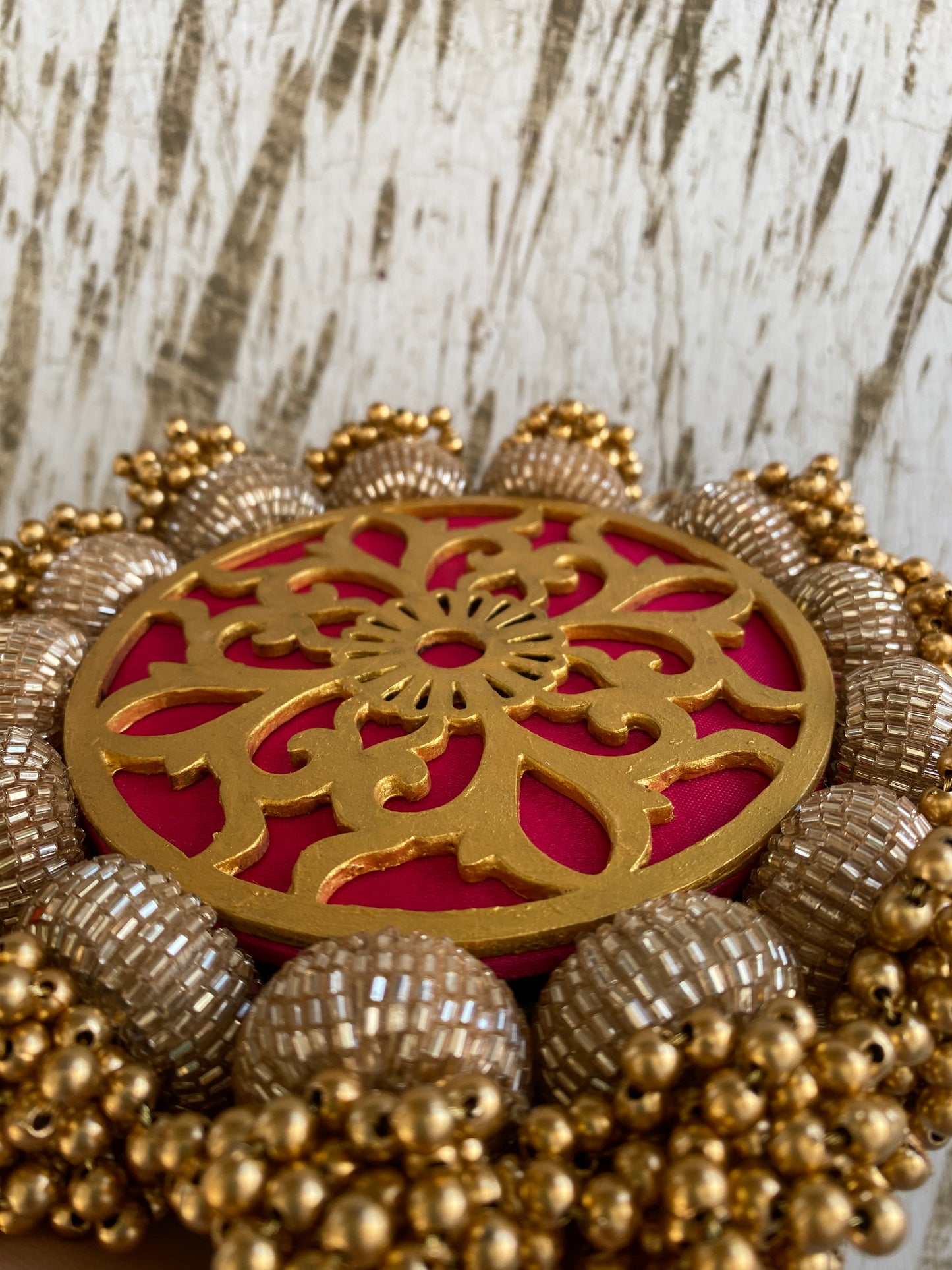 Manjari CHAAND SE SUNDAR Pallet: Solid Maroon + Pink Colloquial Divine Pichwai