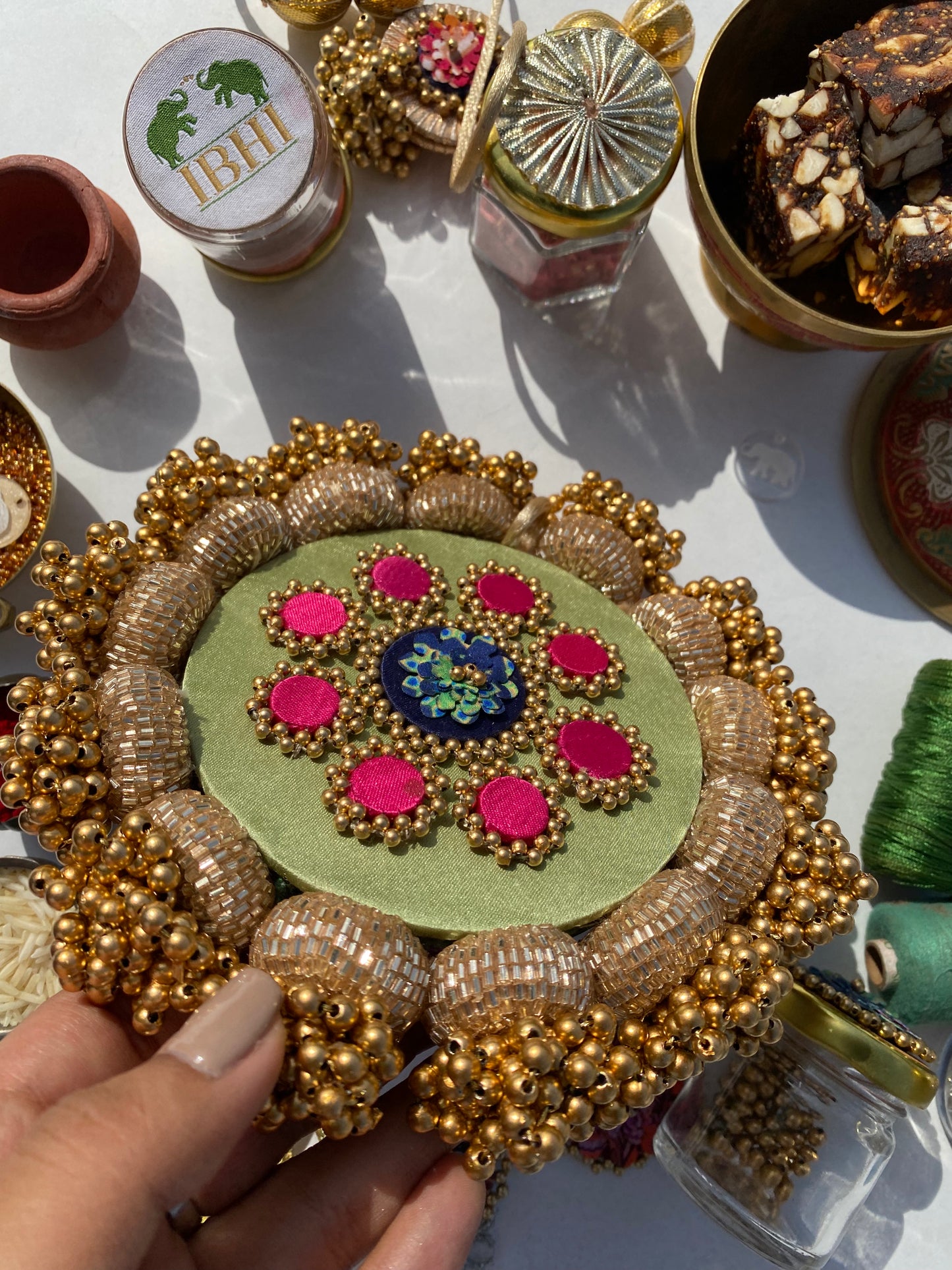 Mandala DIVA DIYA Pallet: Solid Pastel Pistachio + Pastel Pistachio Inflorescence Divine Pichwai