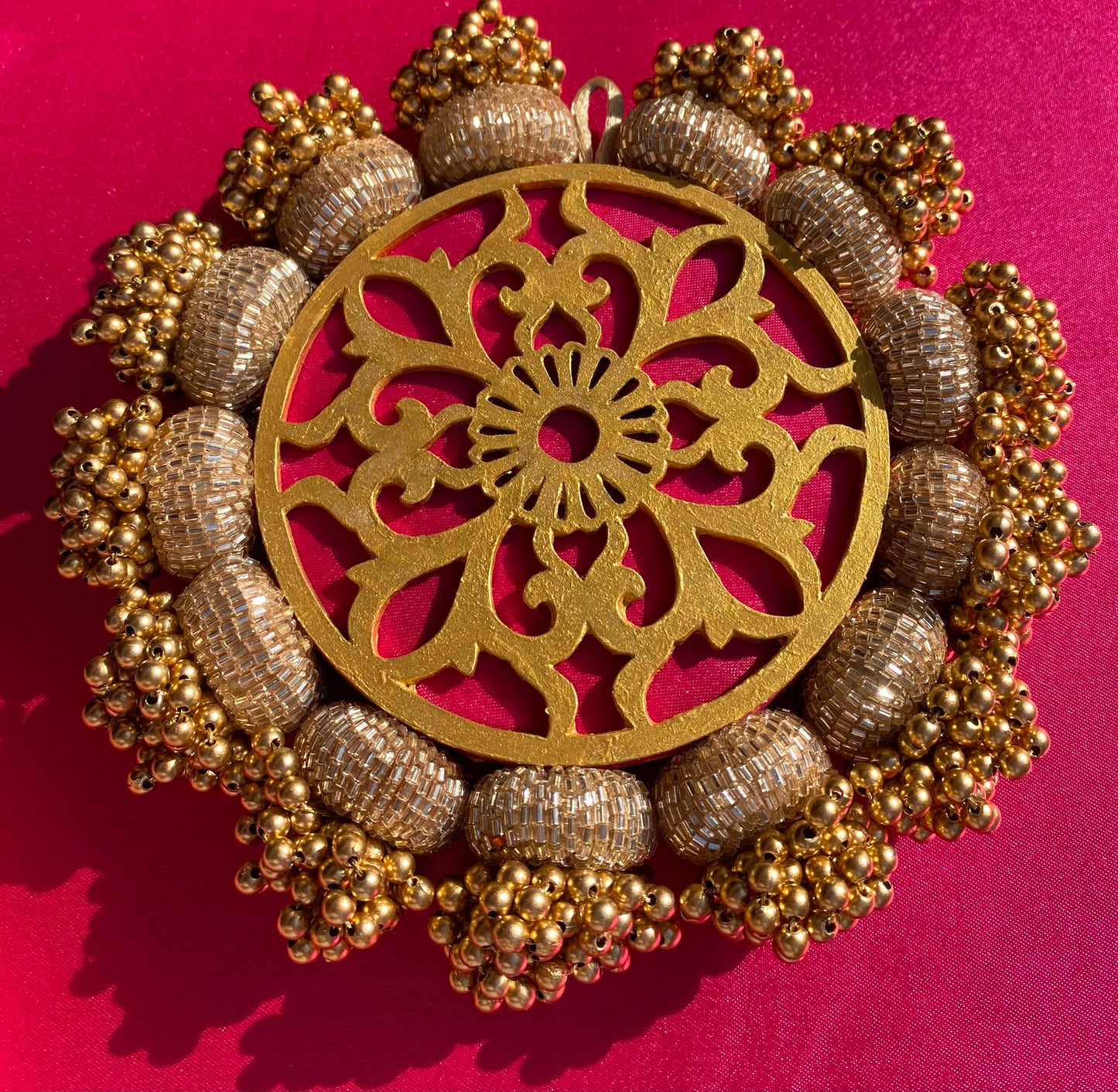 Manjari CHAAND SE SUNDAR Pallet: Solid Maroon + Pink Colloquial Divine Pichwai