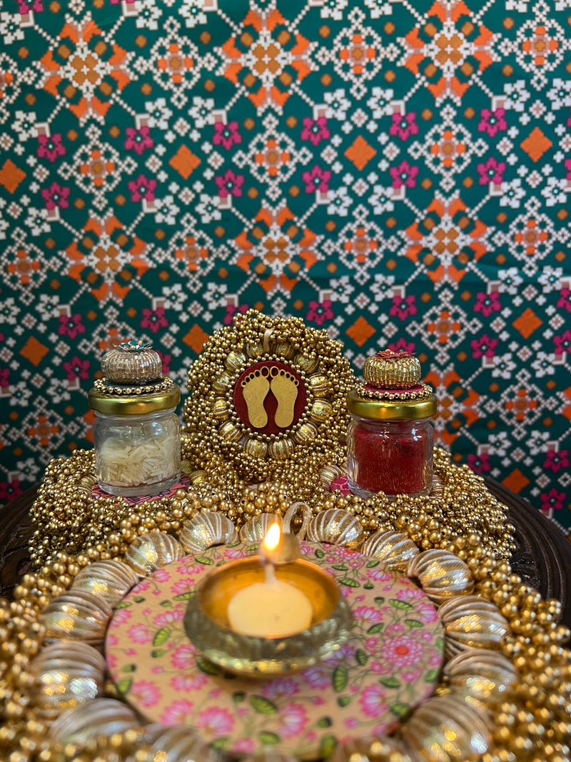 Lakshmi Pagla Mini Platter + Hanging: Solid Maroon + Maroon Navratna Patola