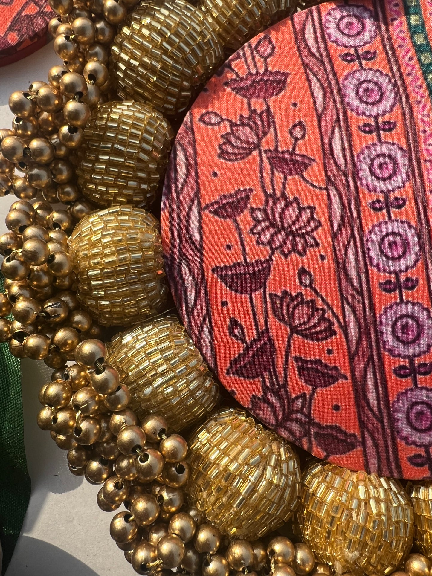 Diva Diya Pallet : Pink Navratna Patola + Vermillion Congruous Divine Pichwai