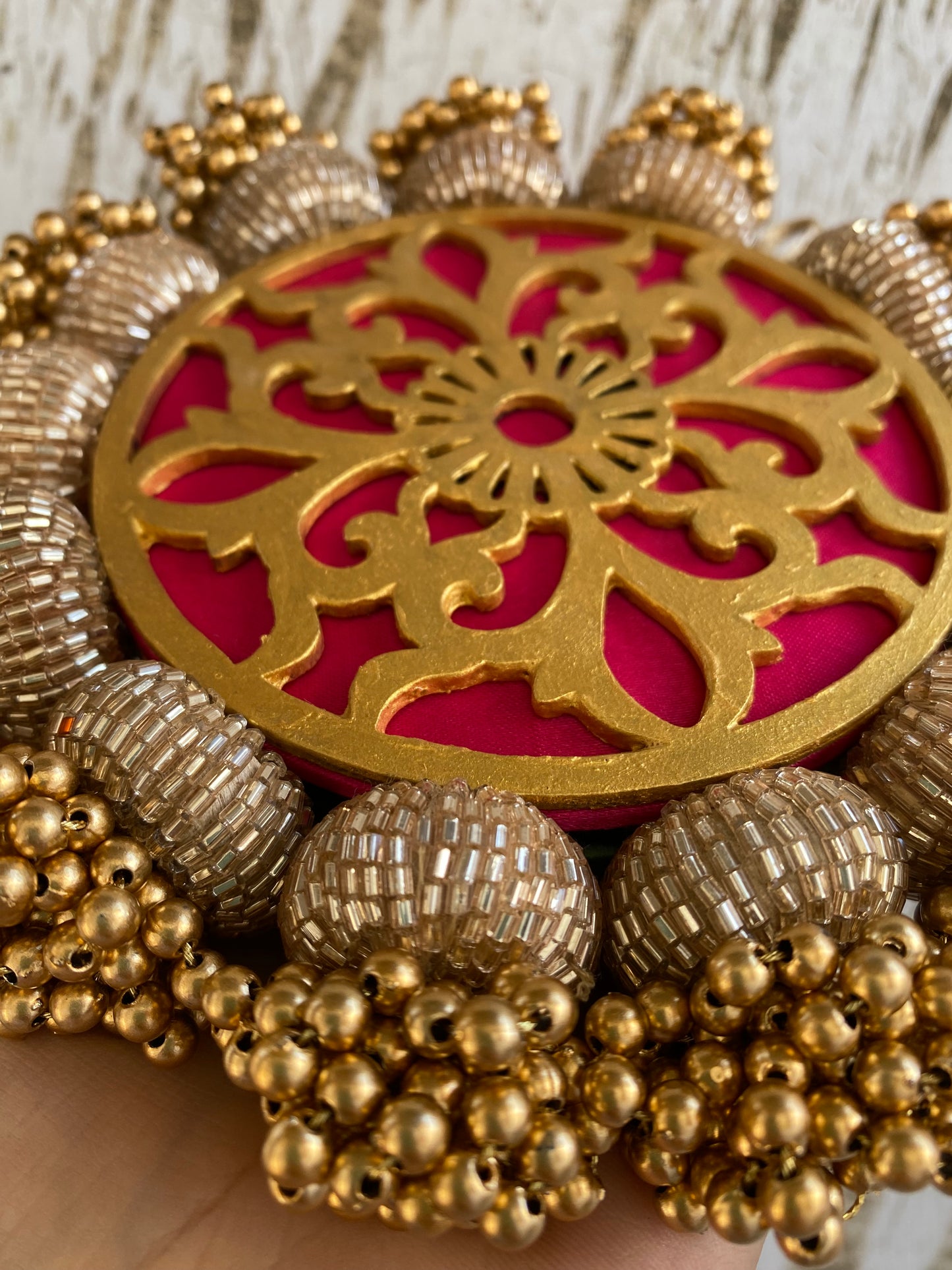 Manjari CHAAND SE SUNDAR Pallet: Solid Maroon + Pink Colloquial Divine Pichwai