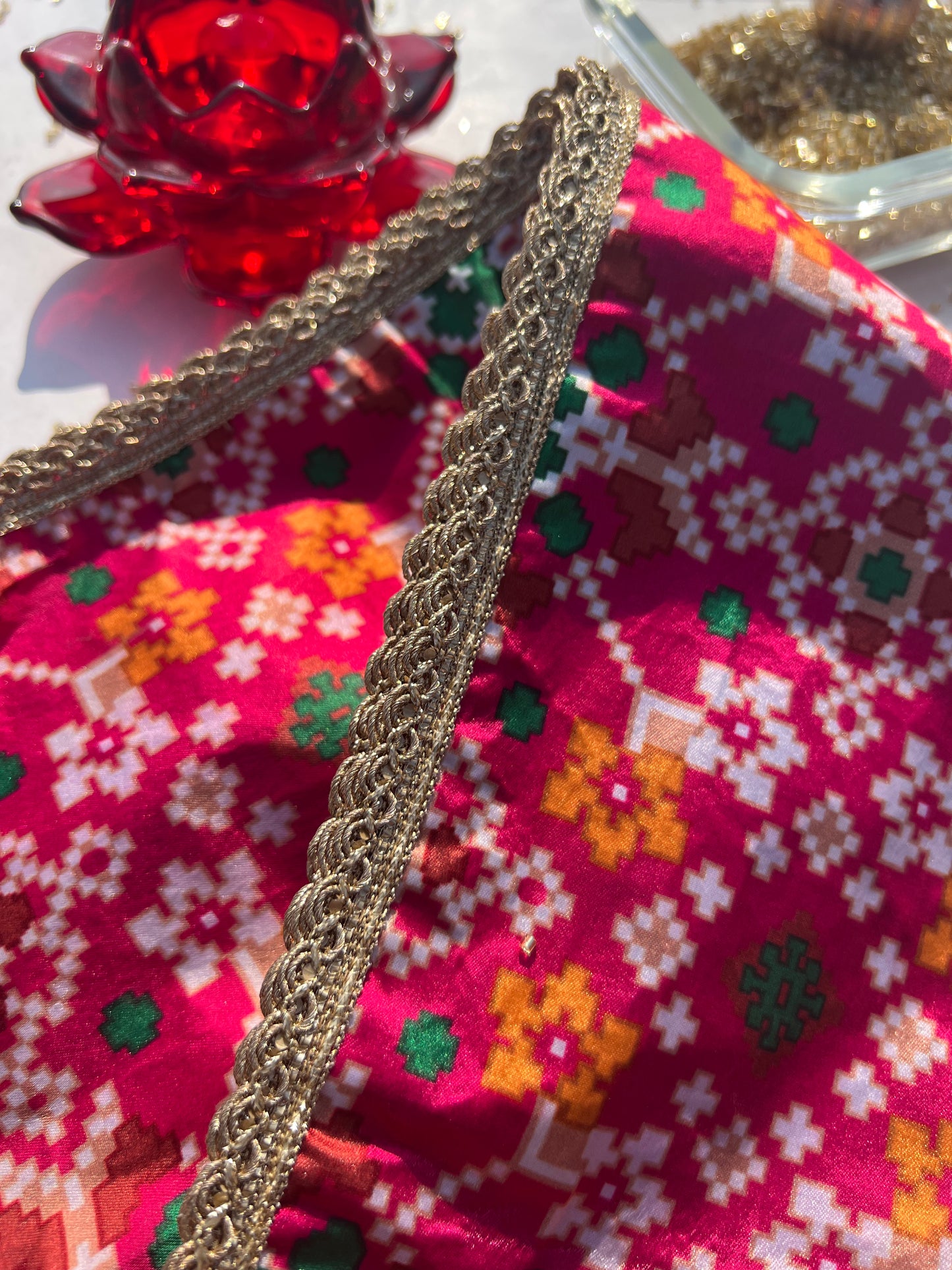 KHES: Gulaabi Navratna Patola + Solid Pink