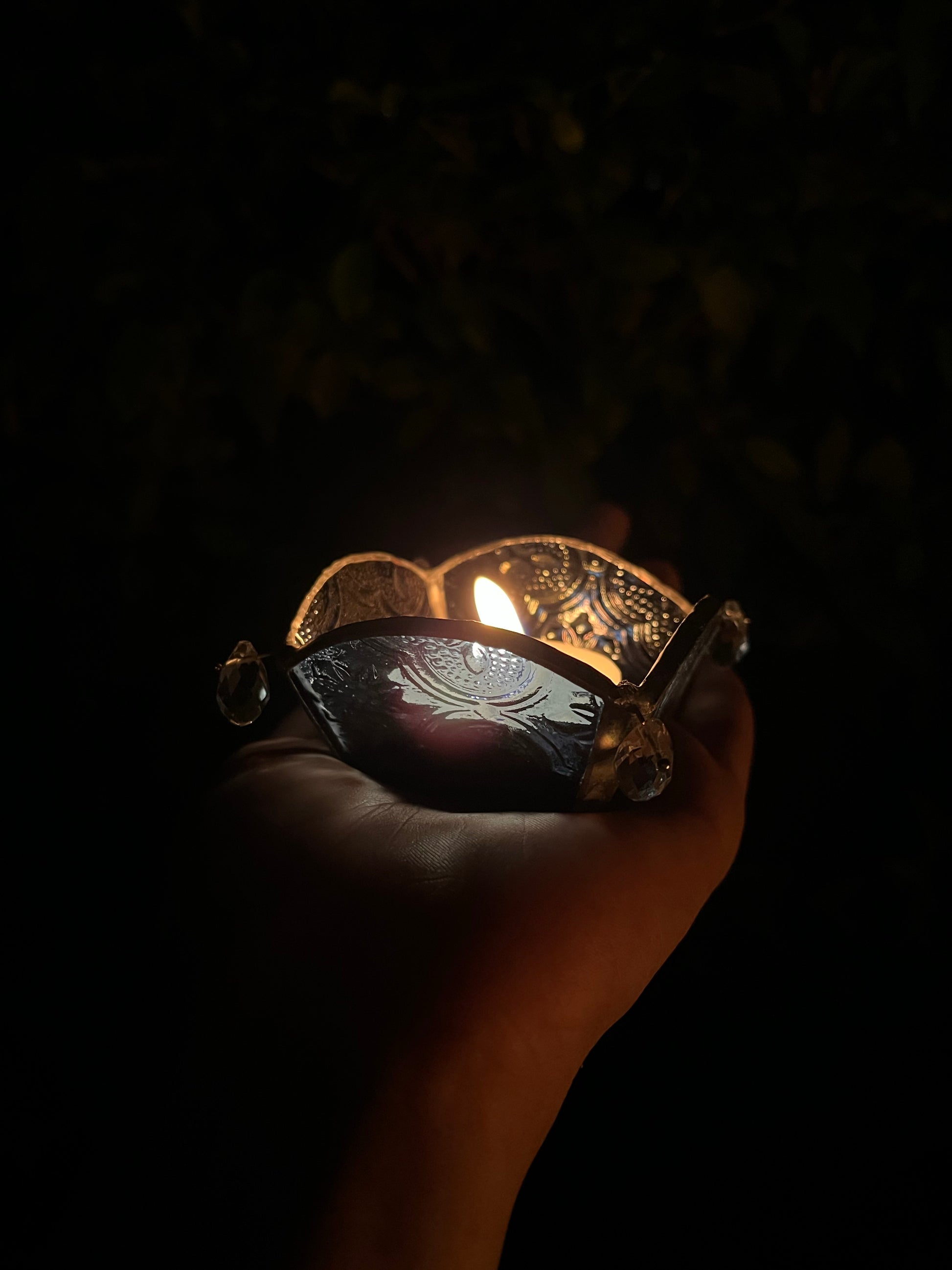 Glass T-light holder