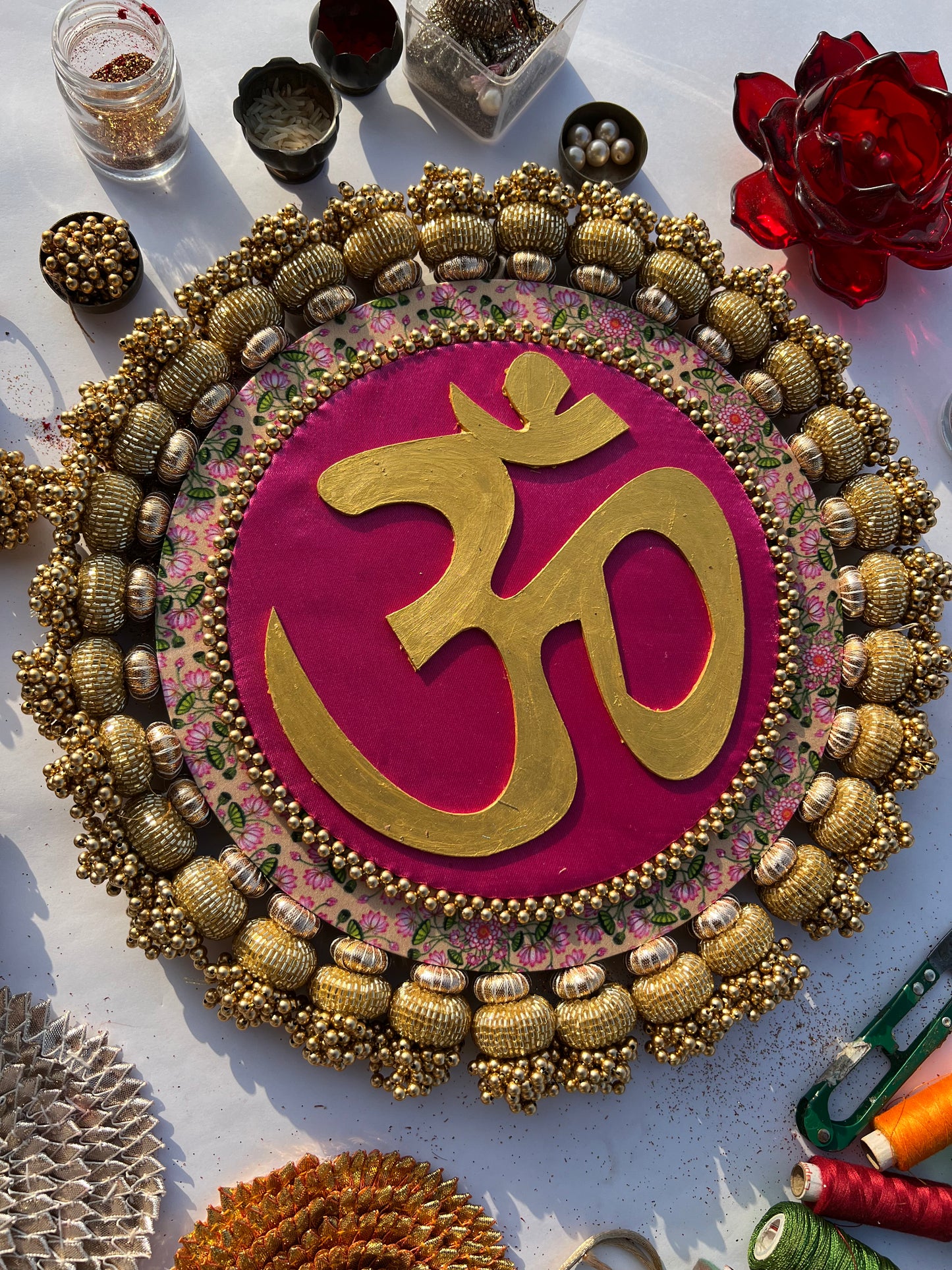 OM  Motif Pallet + Hanging: OG Inflorescence & Bottle Green Navratna Patola