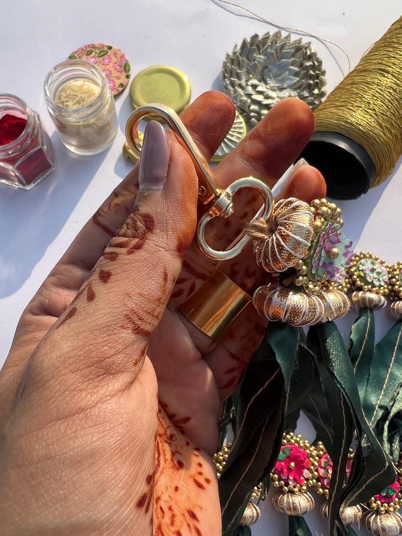 Beaded Mini Asopalav Tradition X Pink Navratna Patola & Pastel Pistachio Inflorescence Divine Pichwai Toran (FLEXIBLE)