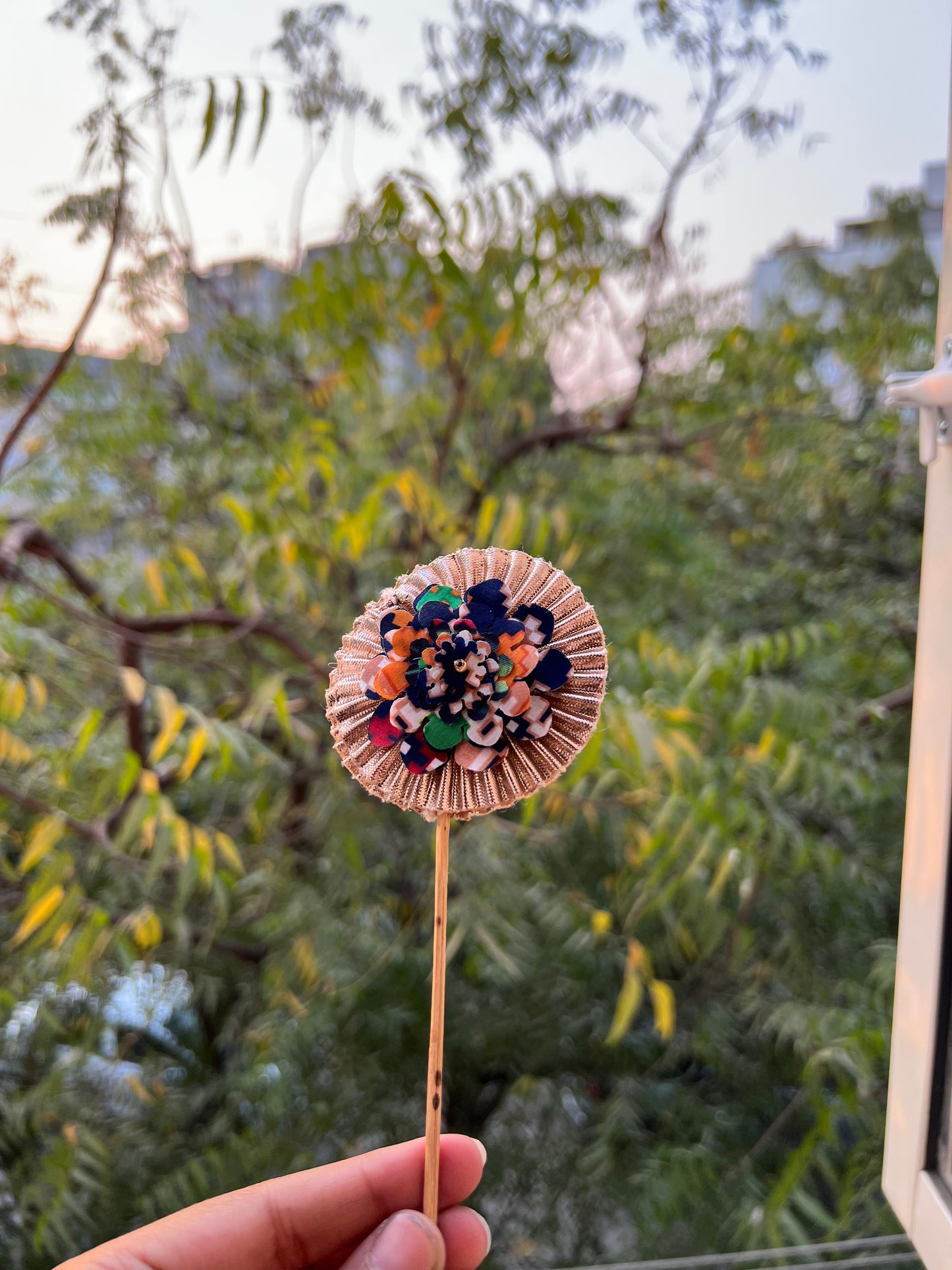Lemon Yellow Congruous Divine Pichwai + Navy Blue Navratna Patola Trinket