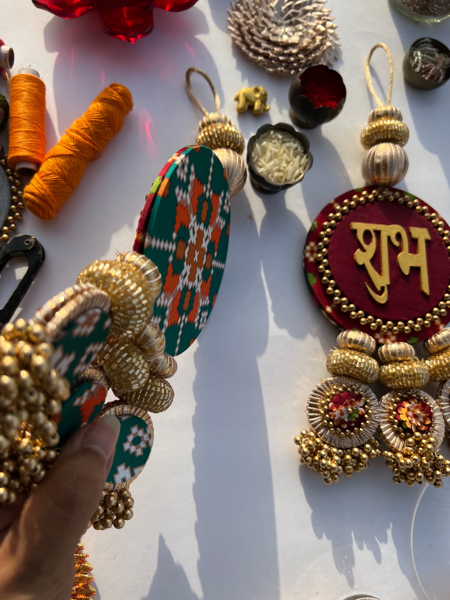 Neeti Roop (नीति रूप) – Maroon & Green Navratna Patola Shubh Labh