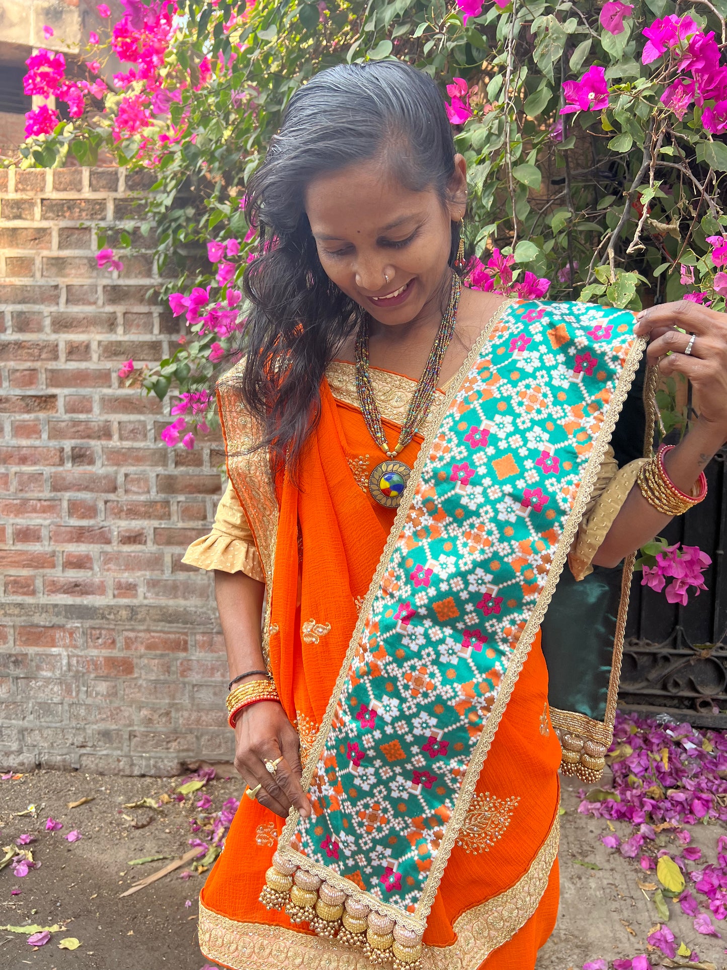 KHES: Panna Hara Navratna Patola + Solid Green