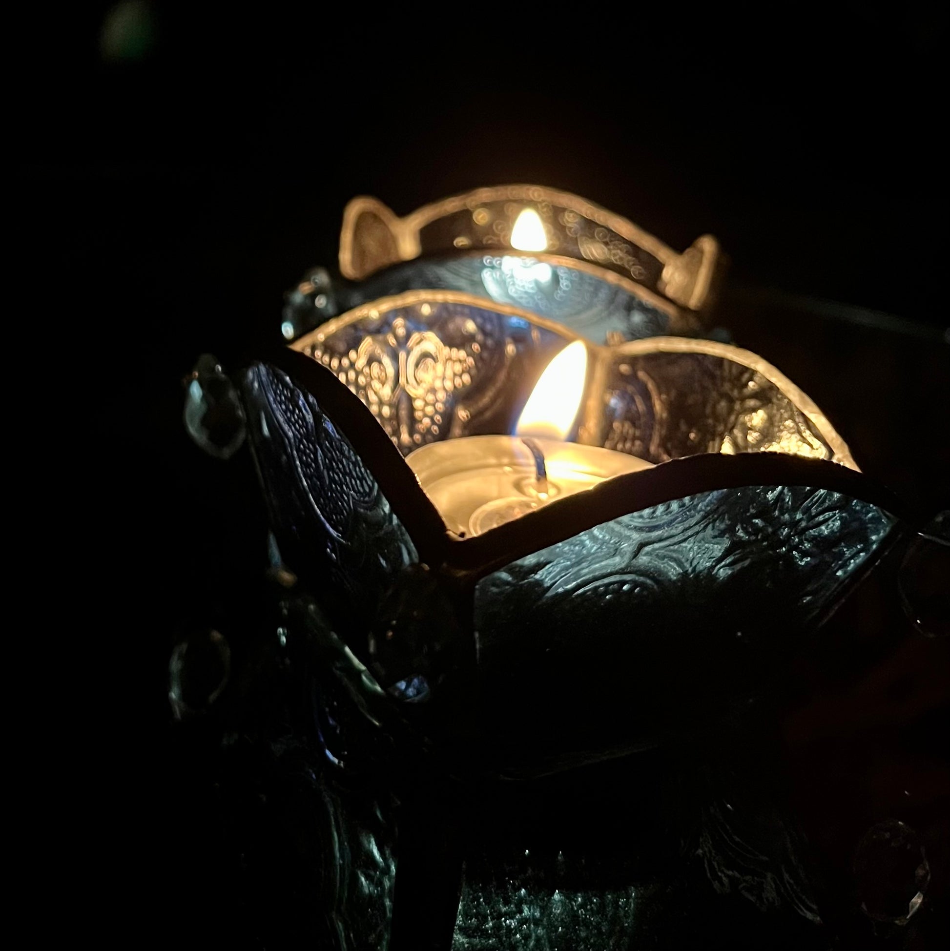 Glass T-light holder