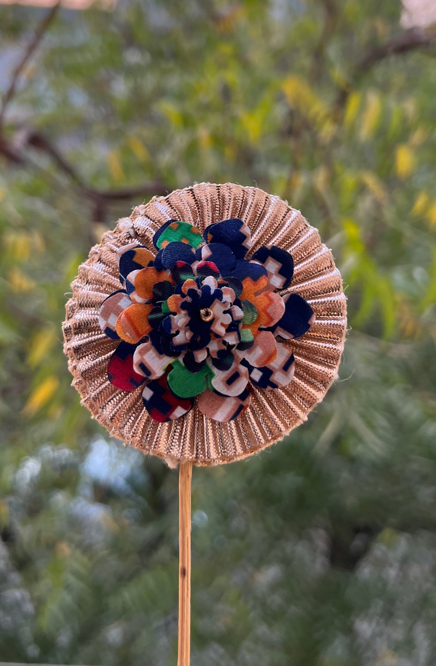 Lemon Yellow Congruous Divine Pichwai + Navy Blue Navratna Patola Trinket